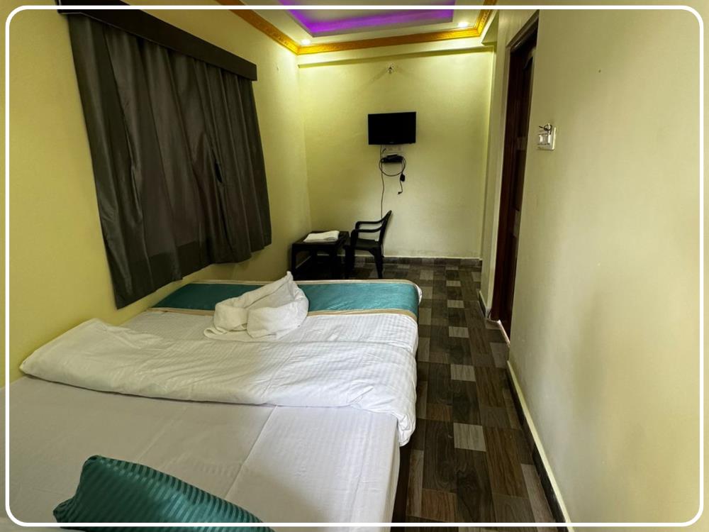 jg003 joy goa baga guest house