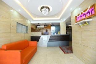 starlight hotels dlf