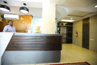 starlight hotels dlf