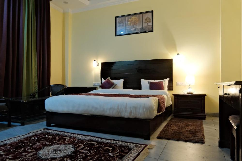 the luv hill hotel and cafe