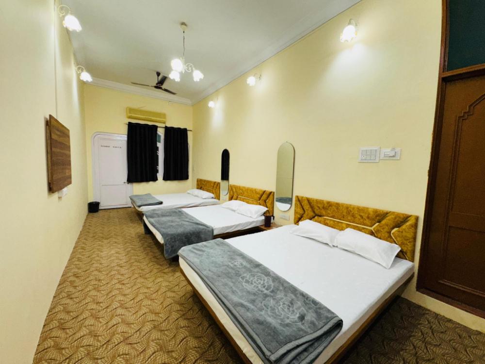 millionaire homestay