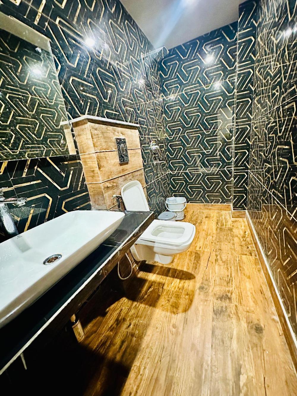 hotel red stone inn near new delhi railway station