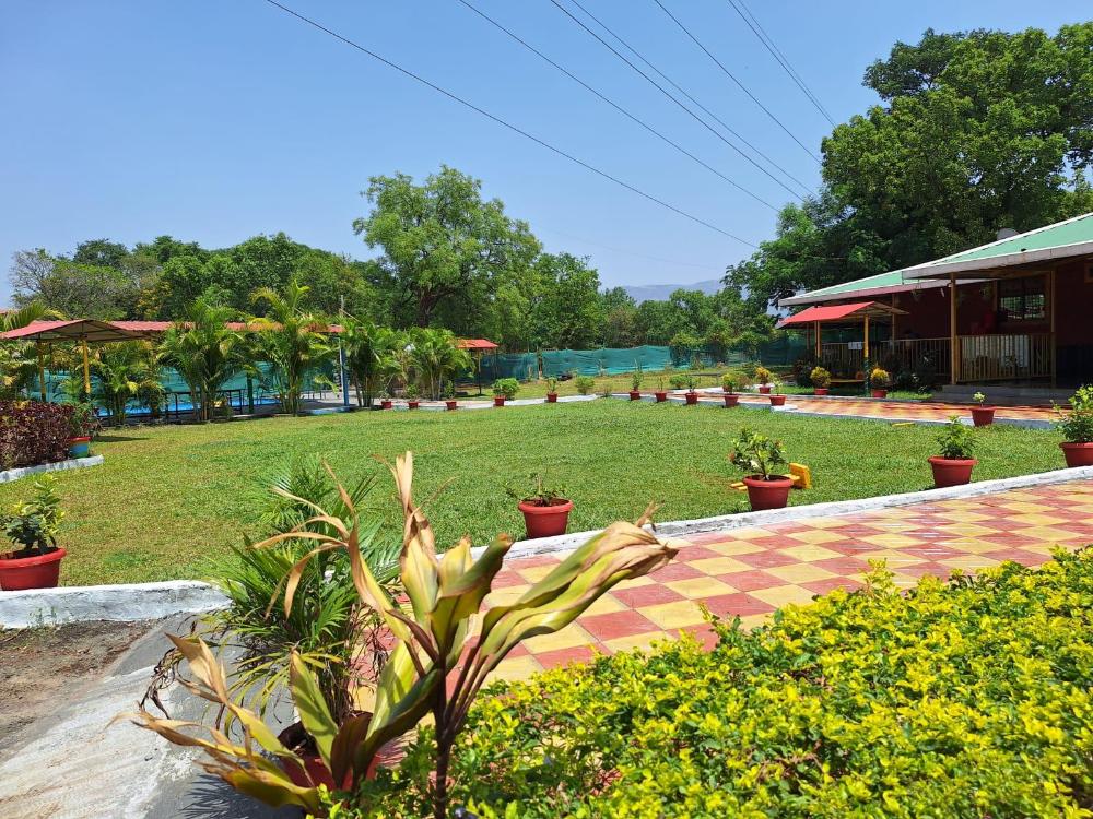 vinit farm karjat
