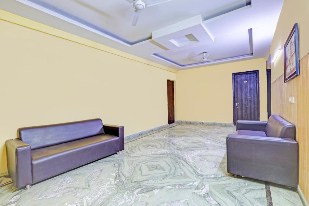 hotel o homestay greenfield