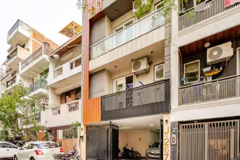 divine india service apartment j 267 studio