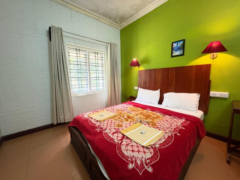 munnar silverline regency