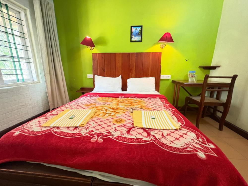 munnar silverline regency