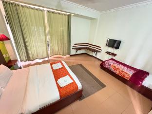 munnar silverline regency