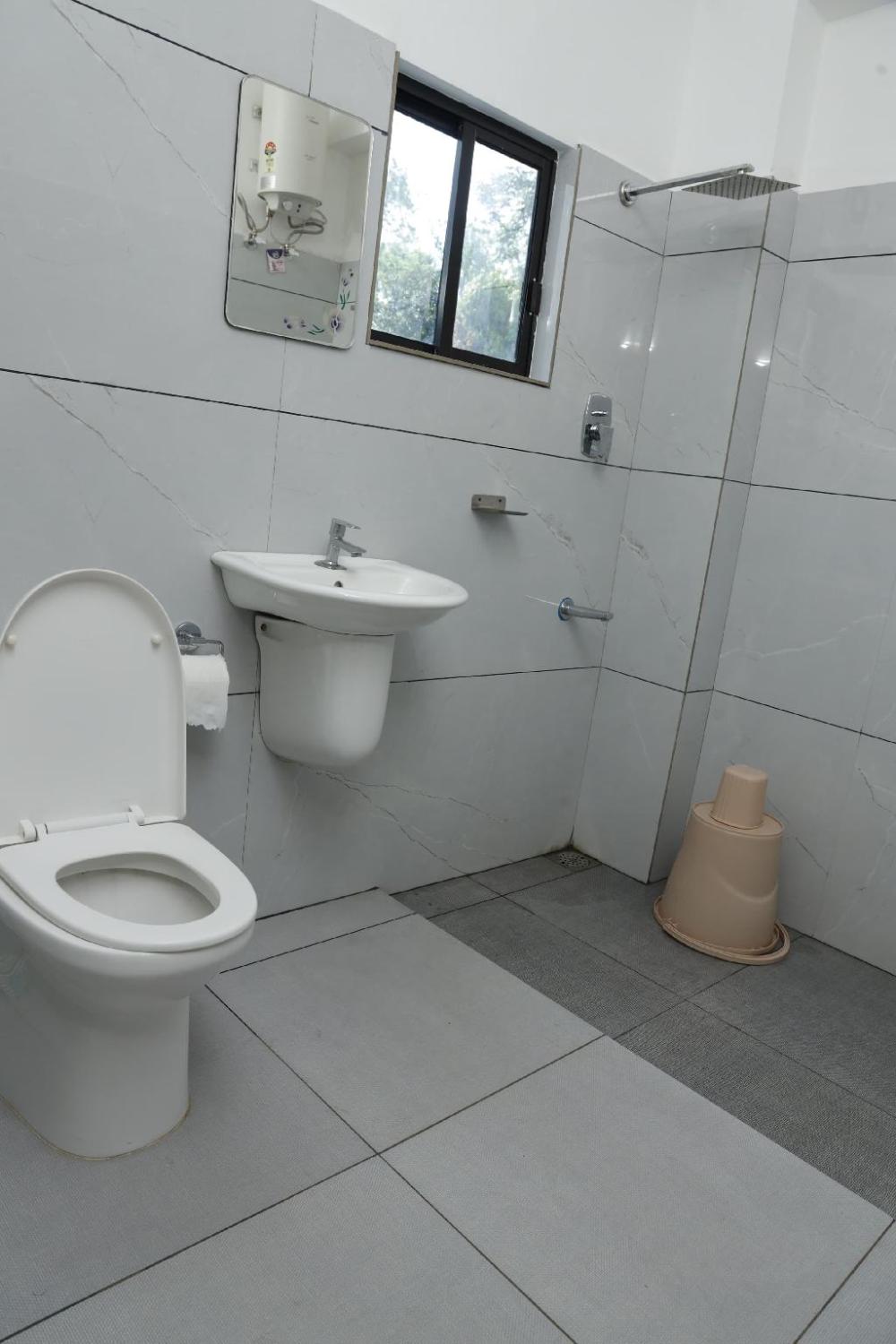 ramakkalmedu holidays inn