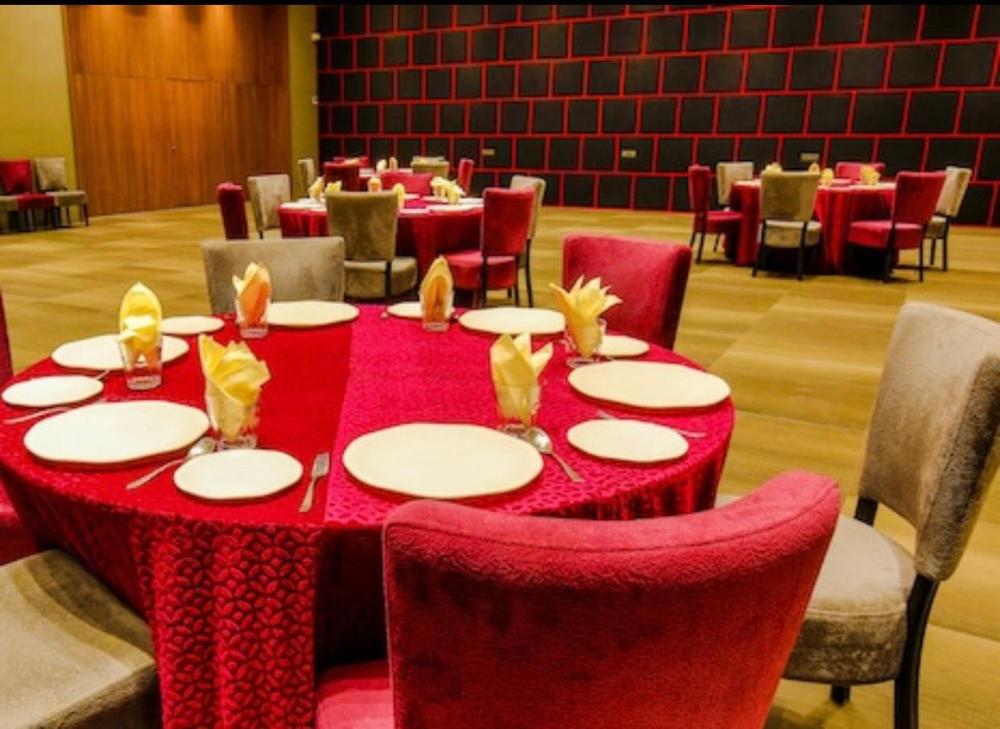 weekend address suite room