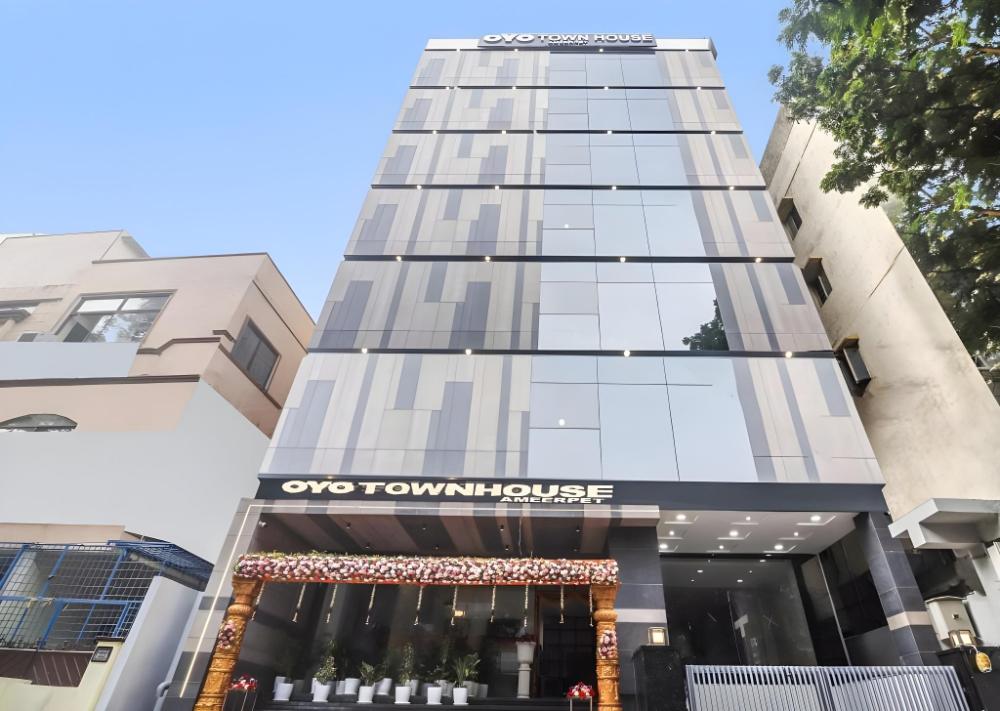 collection o ameerpet balkampet road