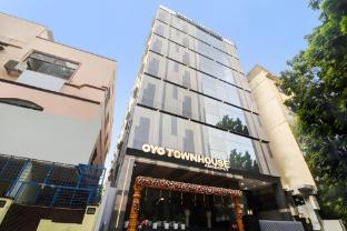 collection o ameerpet balkampet road