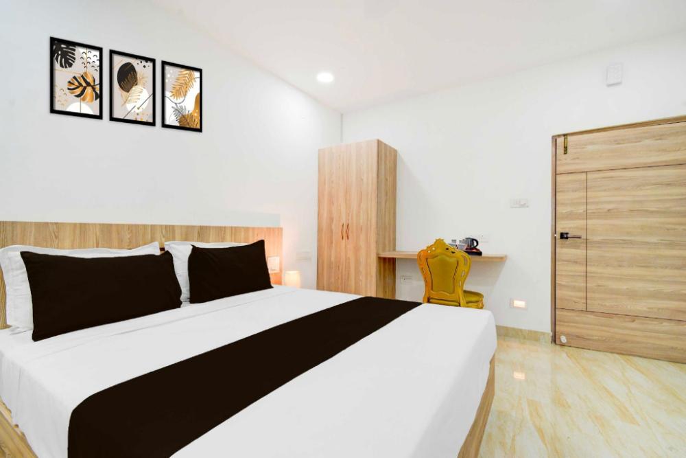 collection o lb nagar metro station