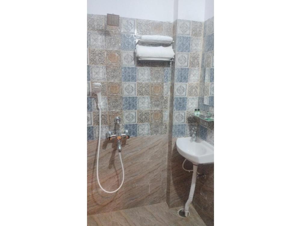 dhamstay sriman palace near golden beach swargadwa