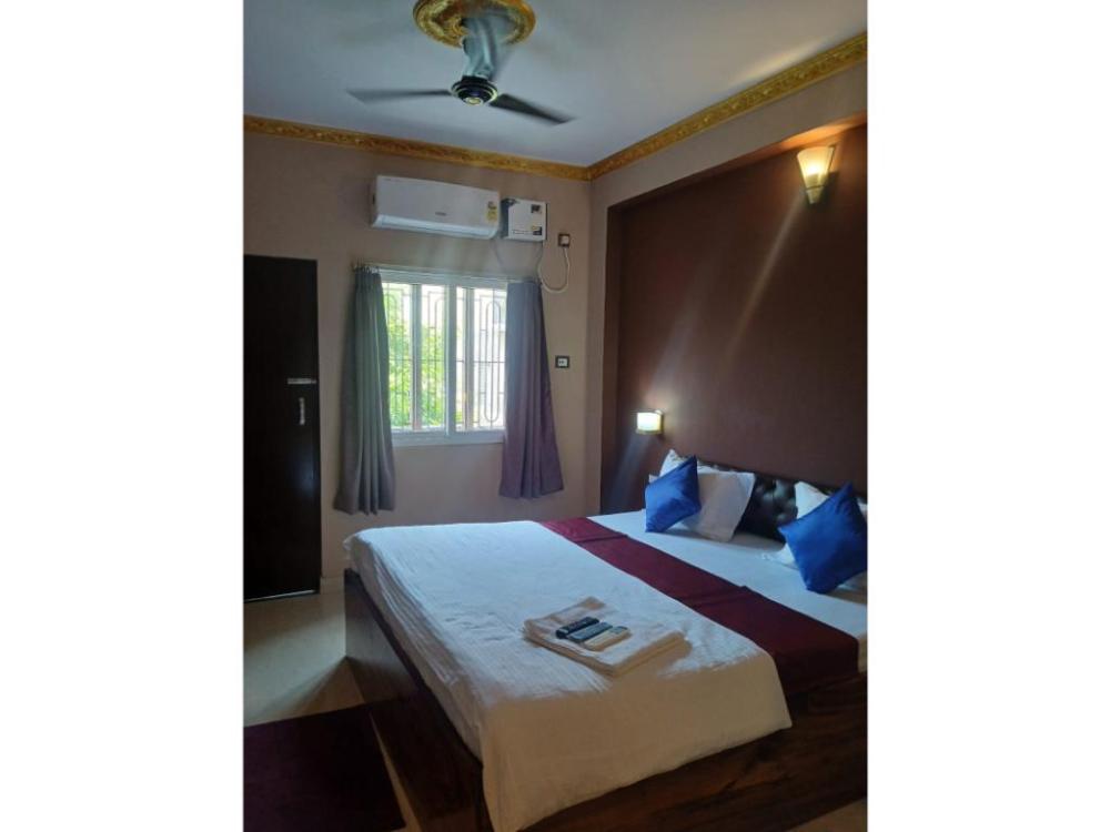 dhamstay sriman palace near golden beach swargadwa