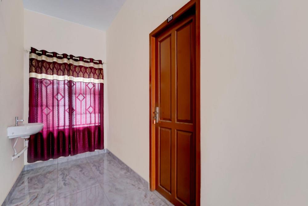 hotel o intent group of rooms