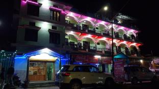 hotel gauri shankar and restaurant
