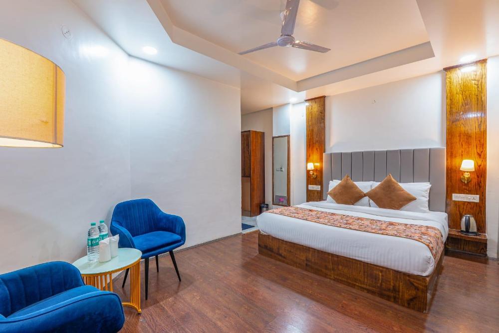 everest hotel manali