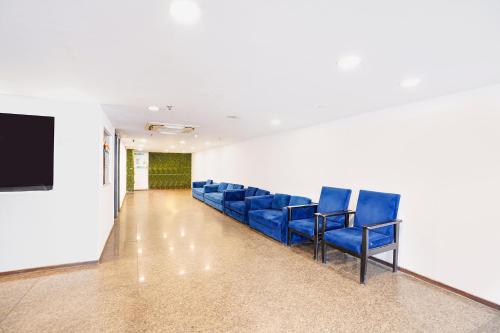 super townhouse dilshad garden near dilshad garden metro station
