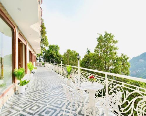 pax hotel spring solance