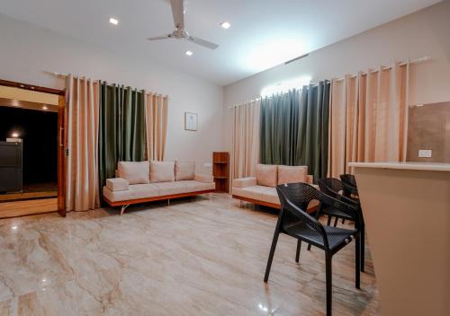 oasis vythiri pool aparments