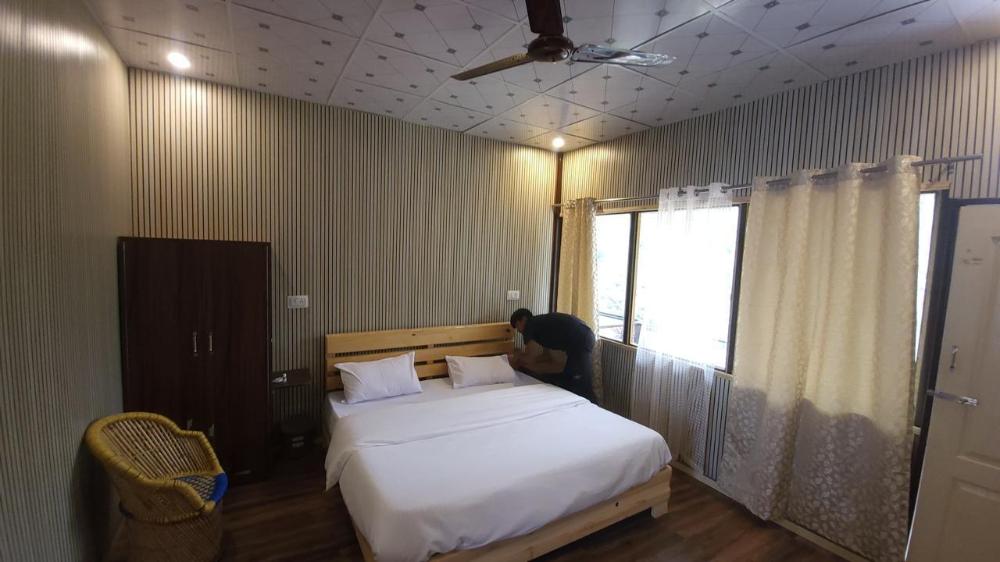 sri kedar kashi best view resort