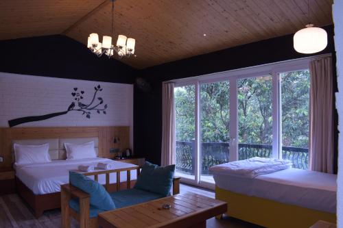 julley commune rishikesh