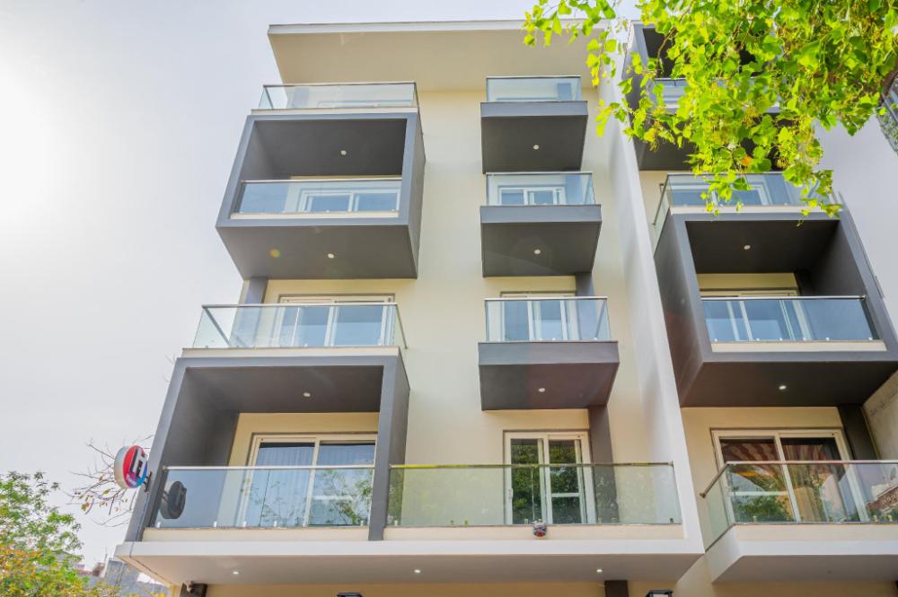 housr studio rooms sector 30 gurgaon