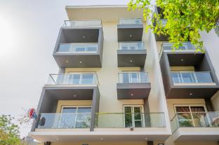 housr studio rooms sector 30 gurgaon