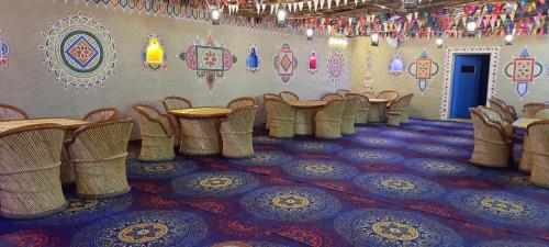 hotel atithi food village