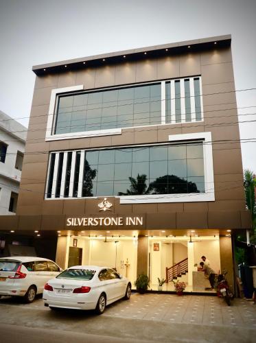 silverstone inn