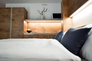 trip inn jet hotel zurich airport