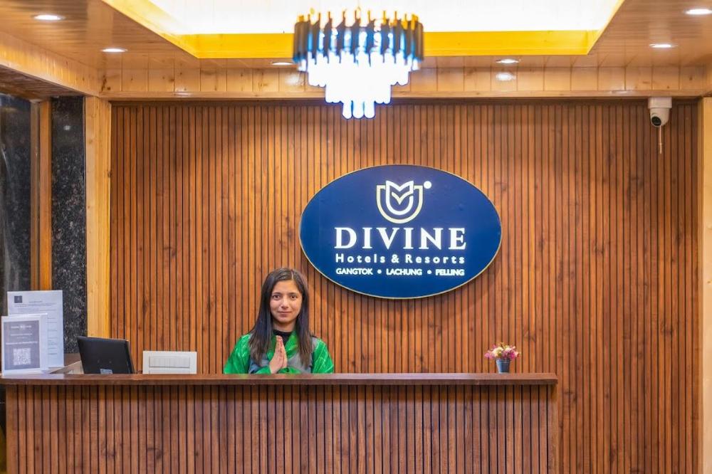 divine the celeste pelling