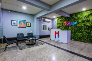 housr q city hyderabad near us consulate