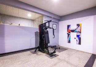 housr q city hyderabad near us consulate