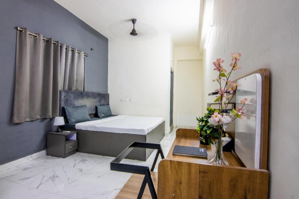 housr q city hyderabad near us consulate