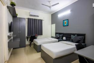 housr 50 luxury rooms near cyber tower