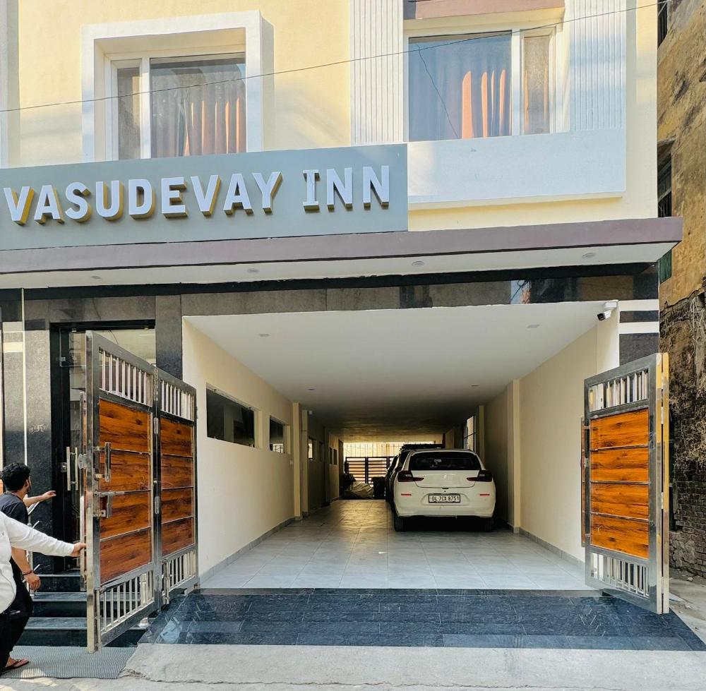 hotel vasudevay inn