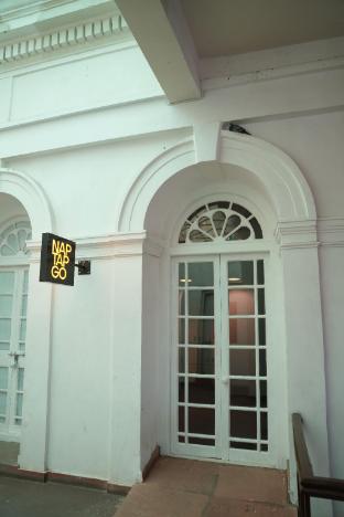 naptapgo japanese pod hotel near golden temple