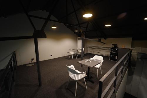 naptapgo japanese pod hotel near golden temple