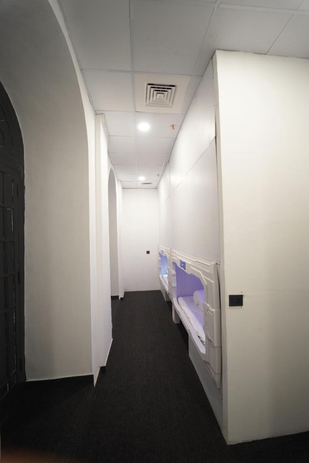 naptapgo japanese pod hotel near golden temple