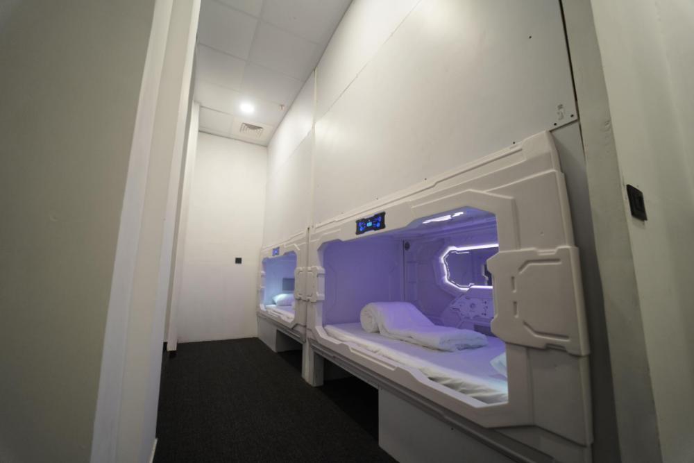 naptapgo japanese pod hotel near golden temple