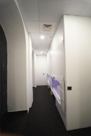 naptapgo japanese pod hotel near golden temple