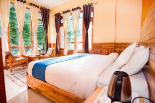 near mountain hotel hidden heaven shimla