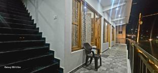 sr view valley bhimtal with parfect view