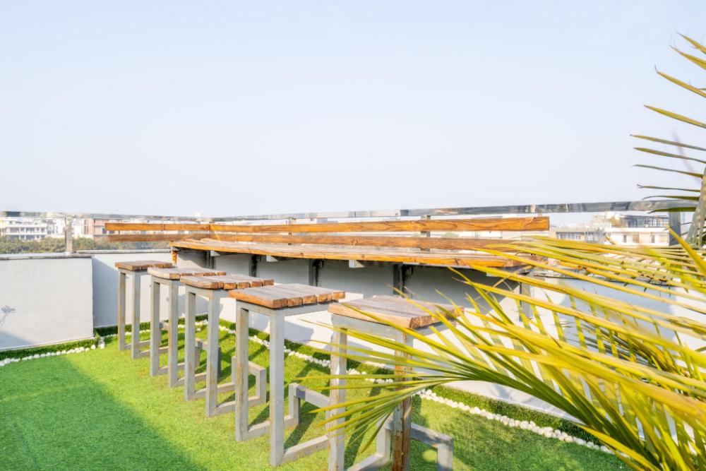 housr sector 43 gurgaon global foyermall