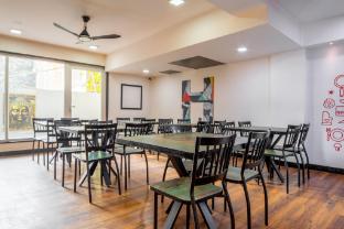 housr sector 43 gurgaon global foyermall