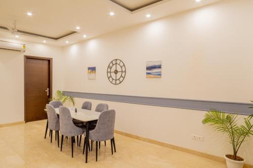 housr lotus villas sector 28 dlf phase 4