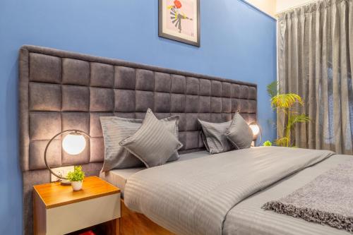 housr lotus villas sector 28 dlf phase 4