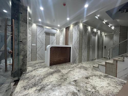 hotel shree guru near new delhi railway station